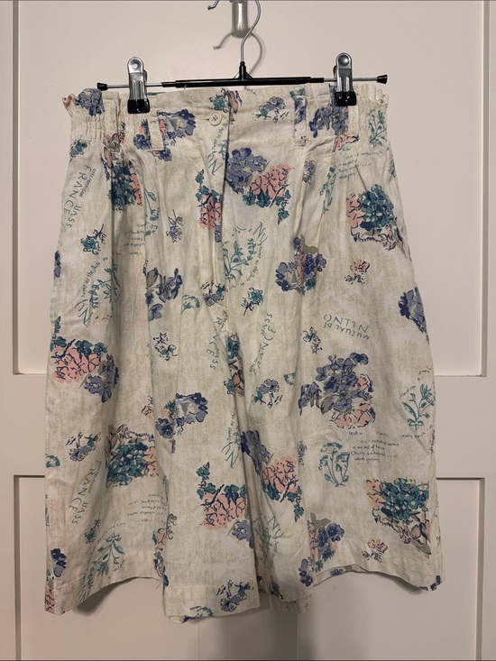 City Sports Pants - Citysport Vintage Floral Cotton Shorts in Cream with Blue & Teal Print size L